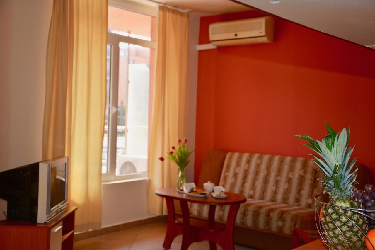Отель Hotel Rainbow 2 Солнечный Берег