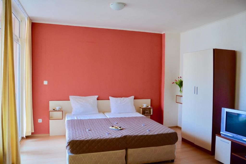 Отель Hotel Rainbow 2 Солнечный Берег