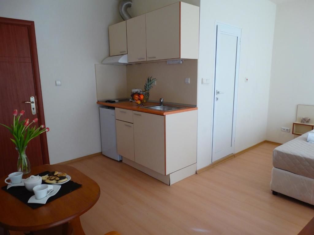 Отель Hotel Rainbow 2 Солнечный Берег